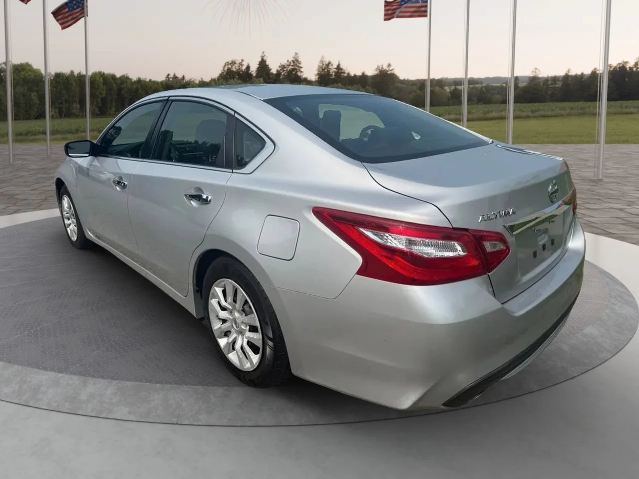 Used 2017 Nissan Altima 2.5 S w/ Power Driver Seat Package FWD image 3