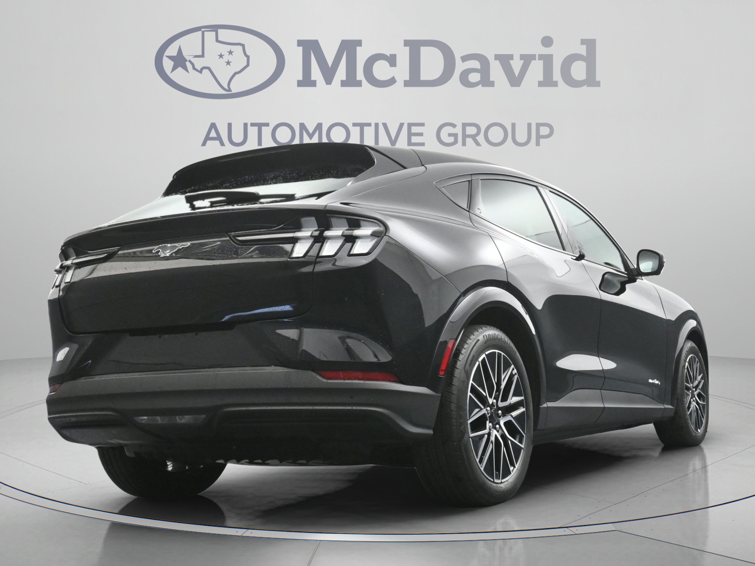 Used 2025 Ford Mustang Mach-E Premium AWD/4WD image 33