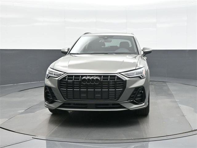 New 2025 Audi Q3 2.0T Premium image 2