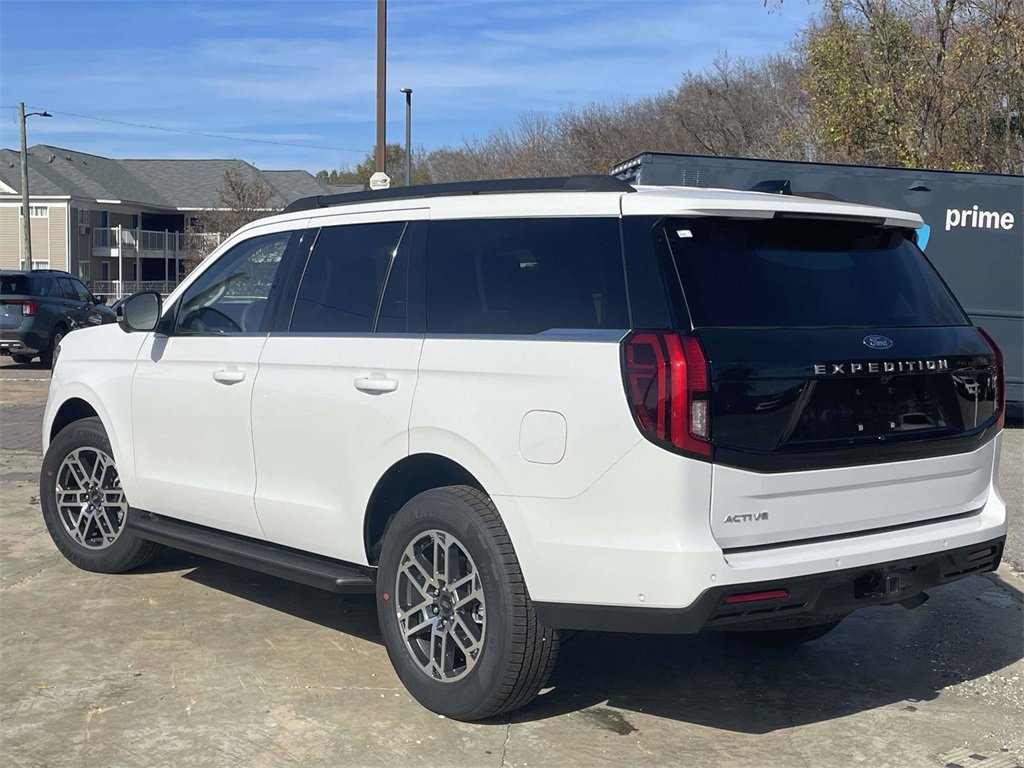 New 2025 Ford Expedition Active image 5