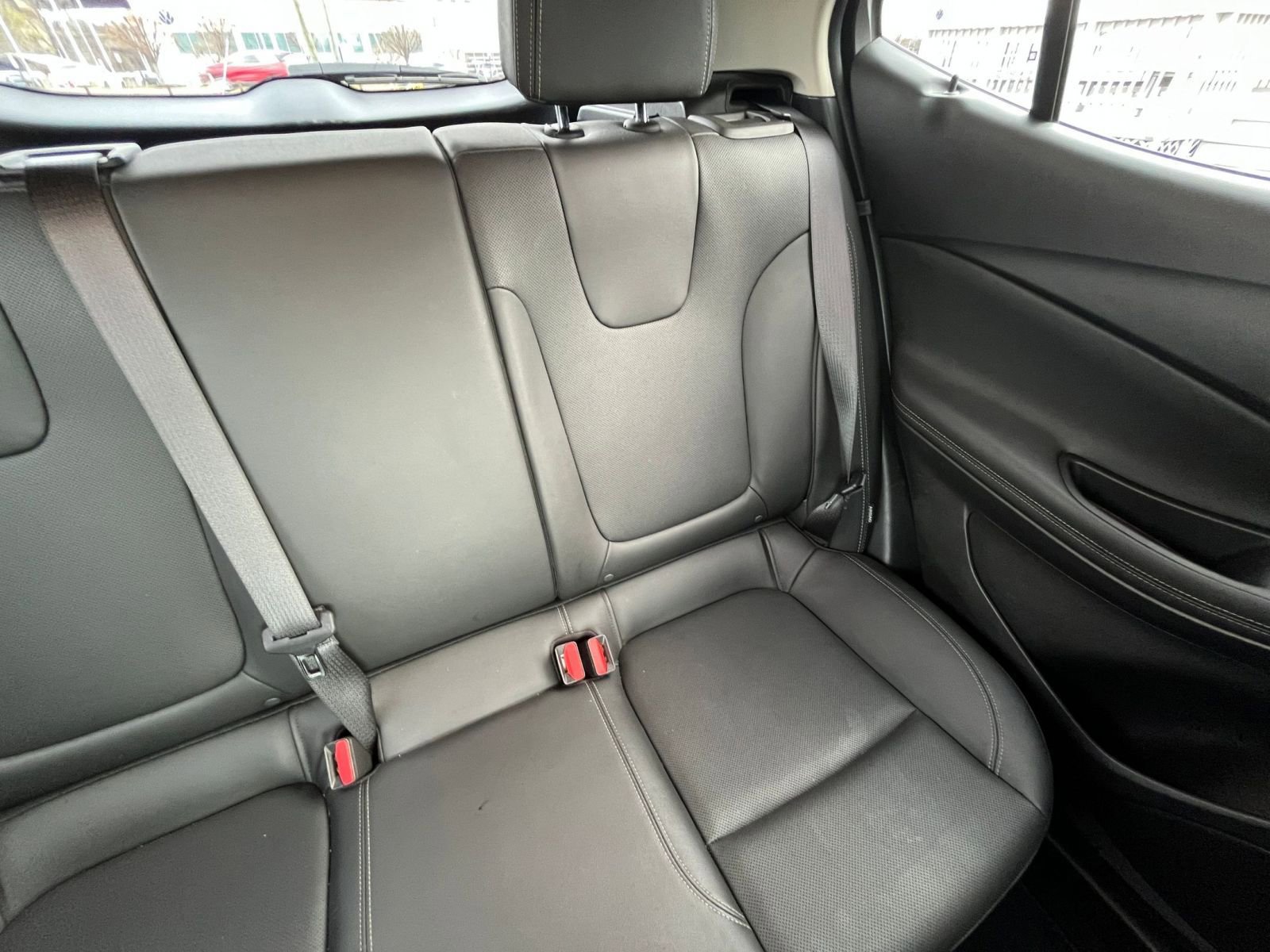 Used 2024 Buick Encore GX Sport Touring image 36