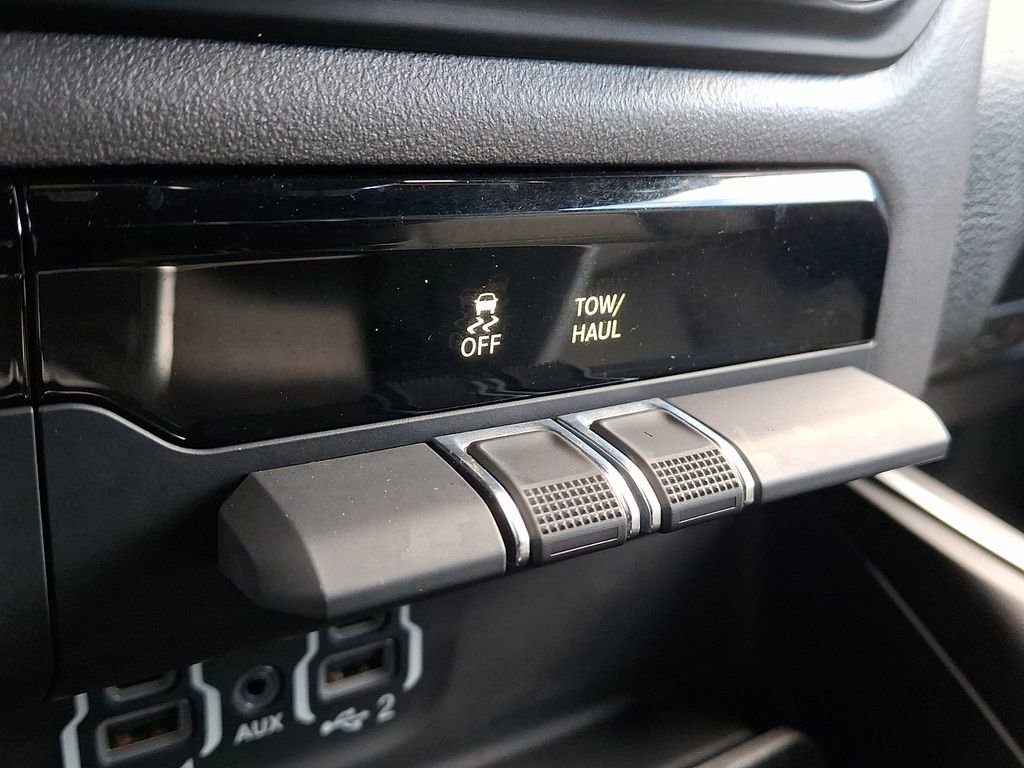 Used 2021 RAM 1500 Big Horn image 25