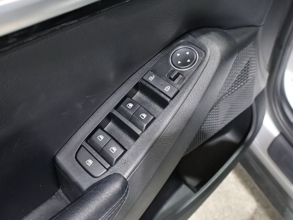 Used 2021 Kia Seltos S AWD/4WD image 12