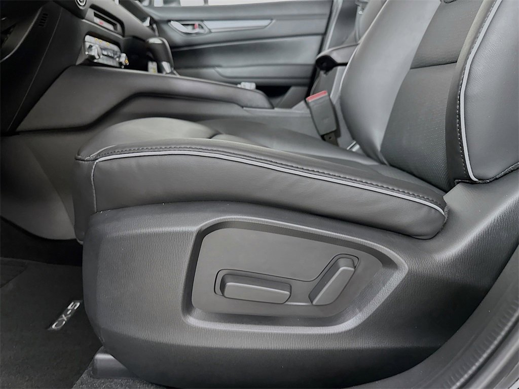Certified 2025 MAZDA CX-5 AWD 2.5 S w/ Select Package image 8