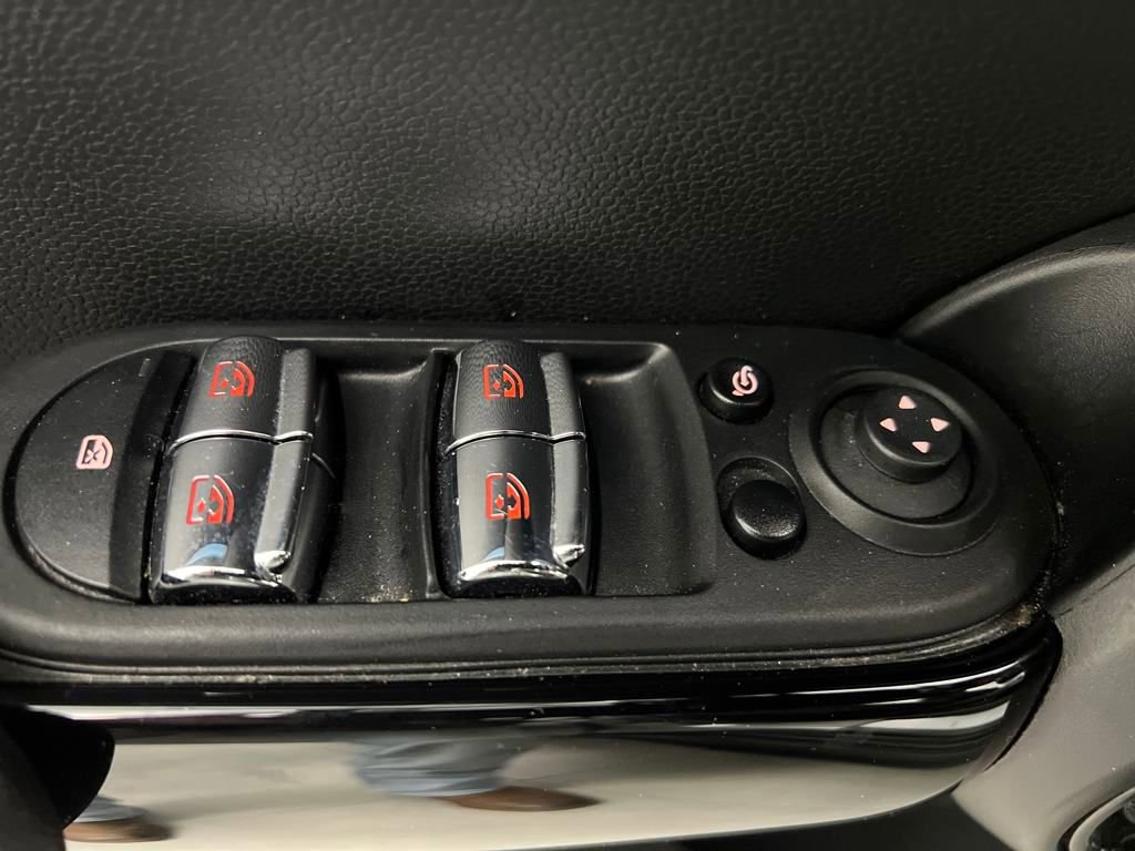 Used 2024 MINI Cooper S image 13