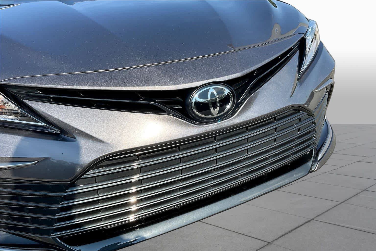 Used 2024 Toyota Camry LE w/ Convenience Package FWD image 30