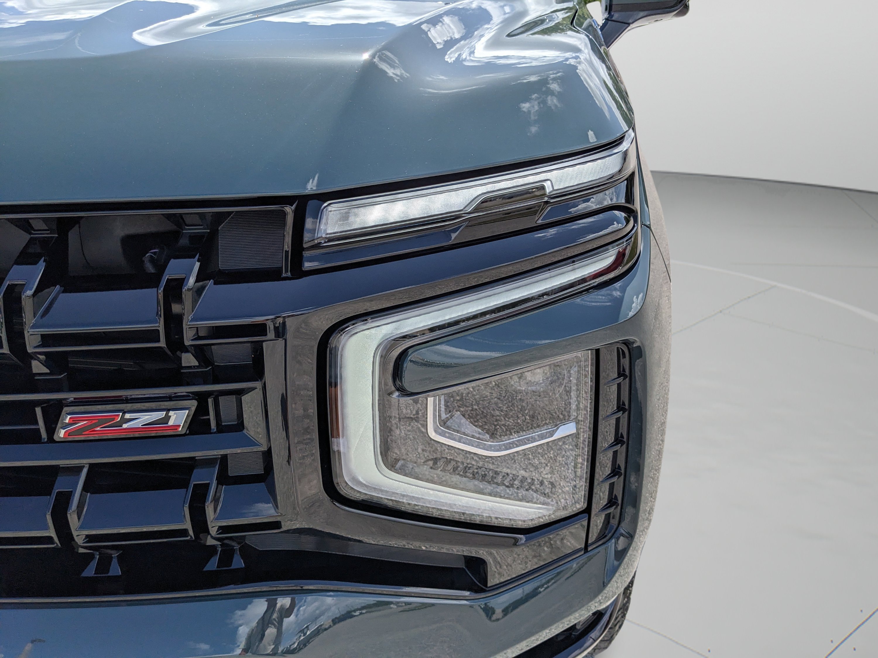 Used 2025 Chevrolet Tahoe Z71 w/ Z71 Off-Road Package AWD/4WD image 37