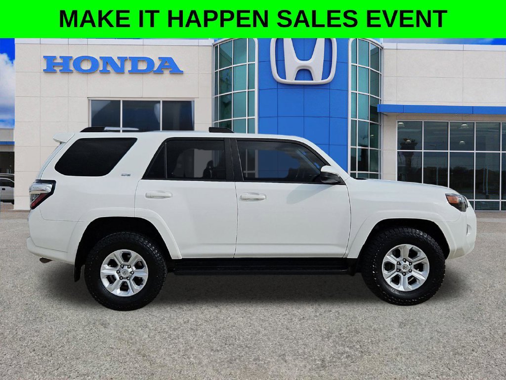Used 2021 Toyota 4Runner SR5 AWD/4WD image 2