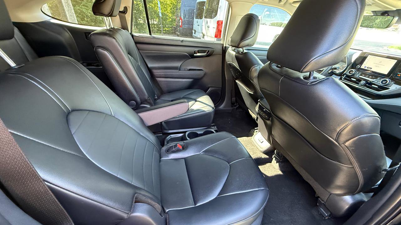 Used 2026 Toyota Highlander XLE AWD/4WD image 19