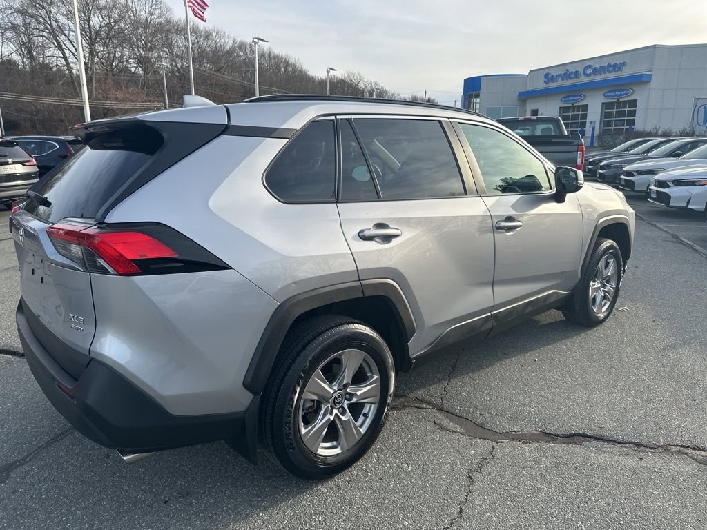 Used 2023 Toyota RAV4 XLE image 4