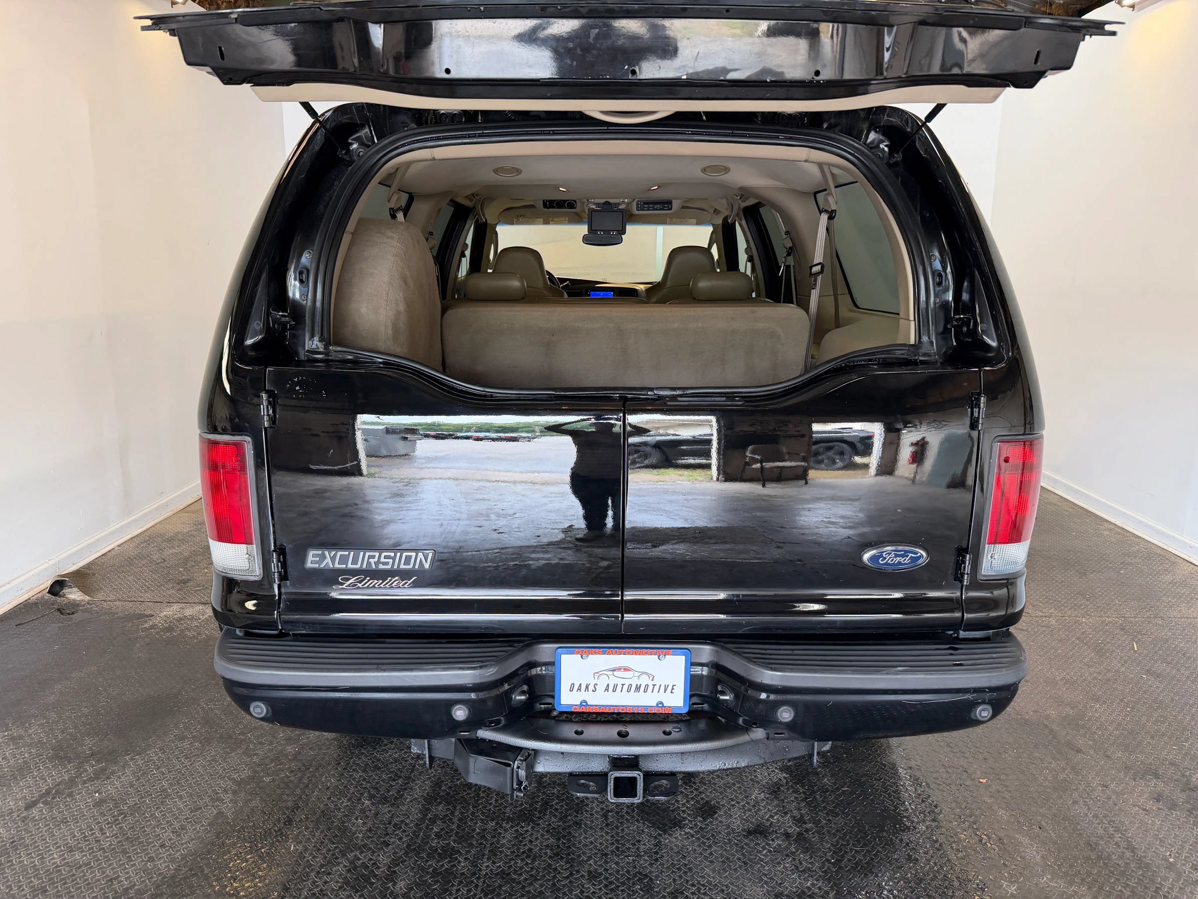 Used 2005 Ford Excursion Limited AWD/4WD image 38