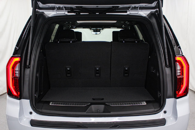 New 2026 GMC Yukon Denali w/ Denali Reserve Package AWD/4WD image 10