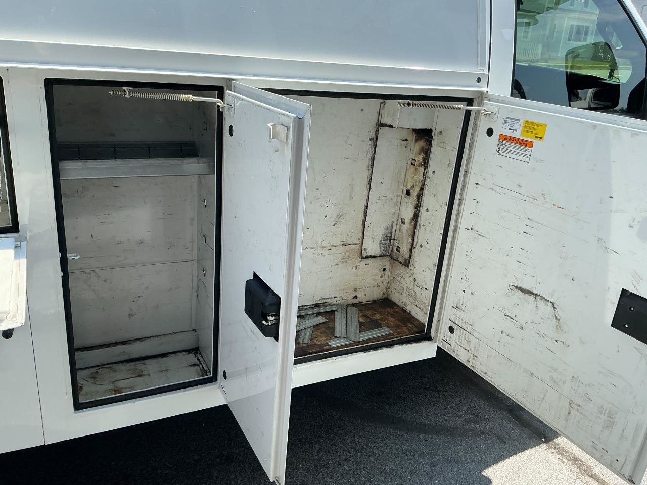 Used 2021 Chevrolet Express 3500 w/ Power Convenience Package RWD image 23