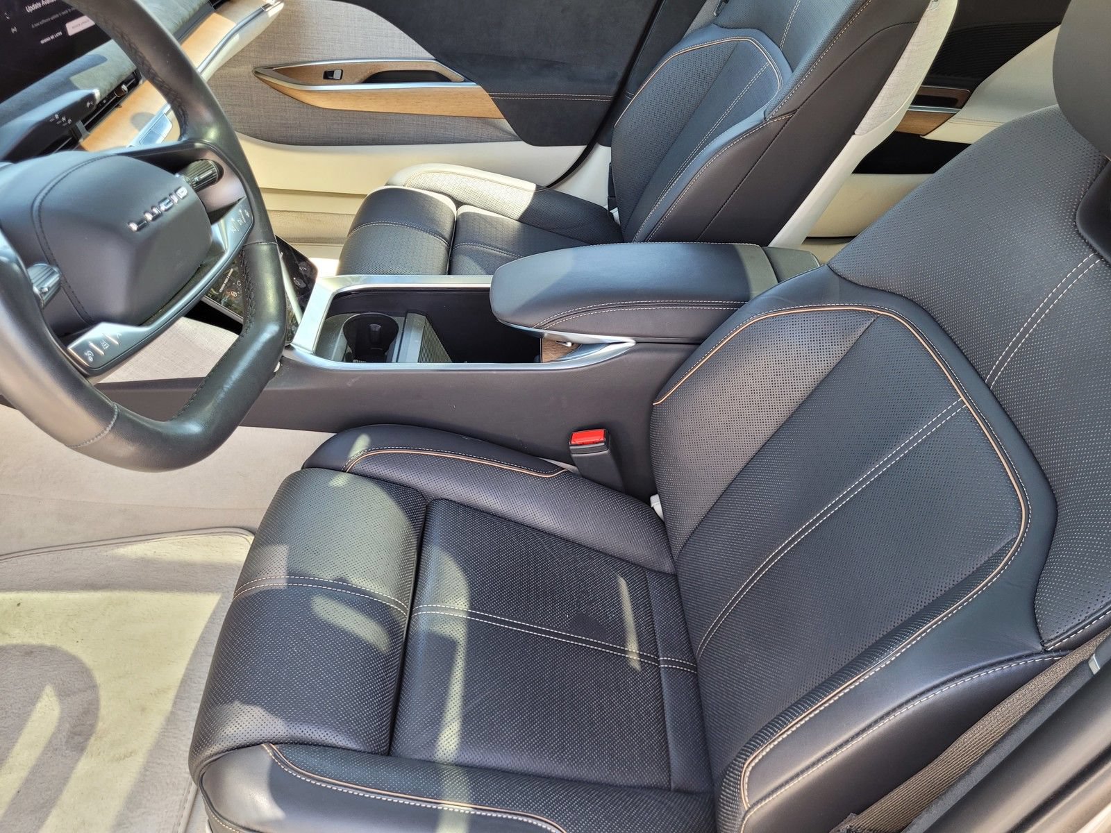 Used 2023 Lucid Air Grand Touring AWD/4WD image 12