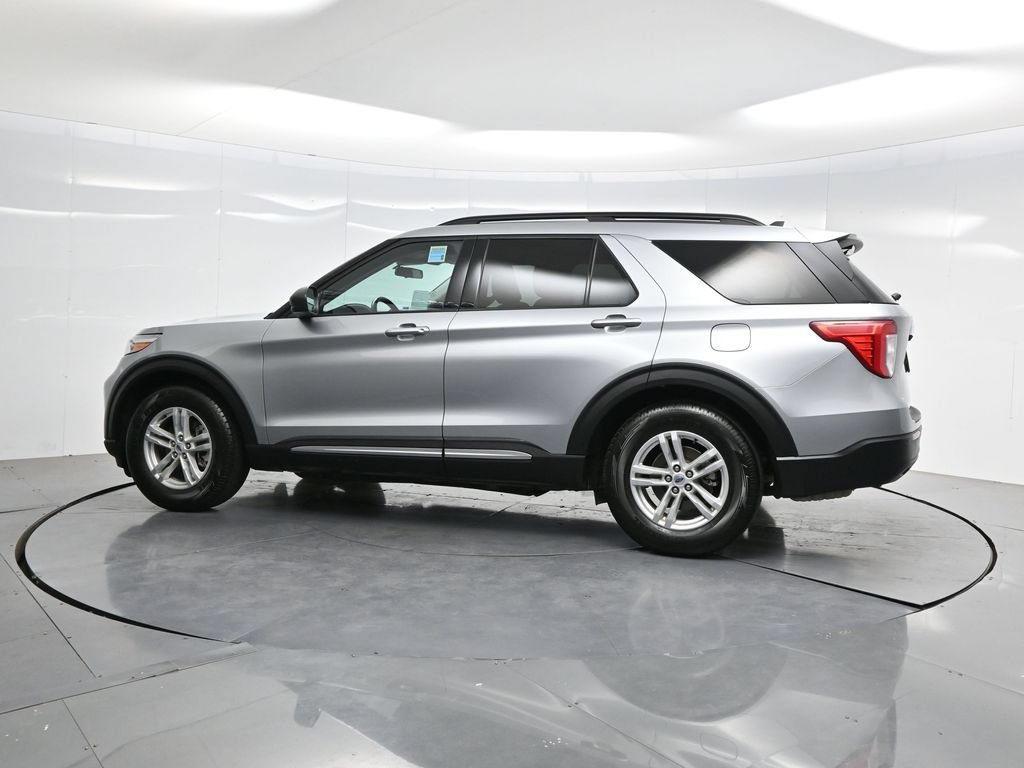 Used 2022 Ford Explorer XLT RWD image 5