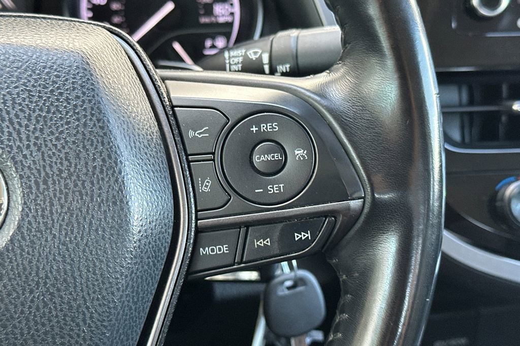 Used 2021 Toyota Camry SE FWD image 24