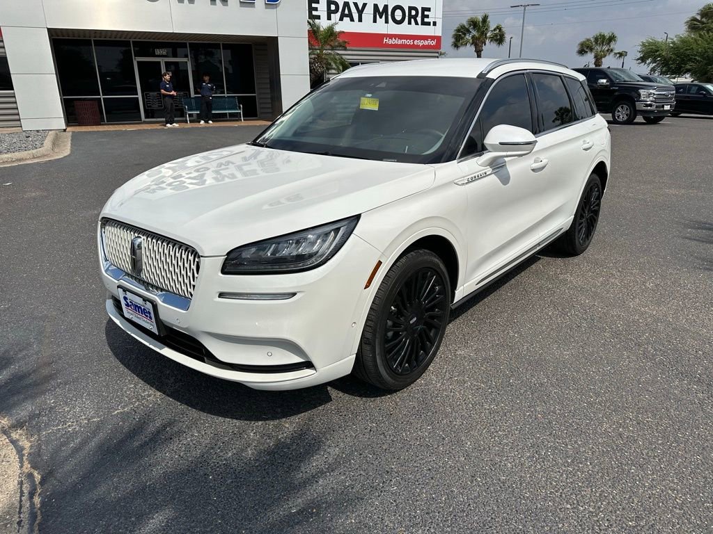 Used 2022 Lincoln Corsair Reserve w/ Luxury Package FWD image 2