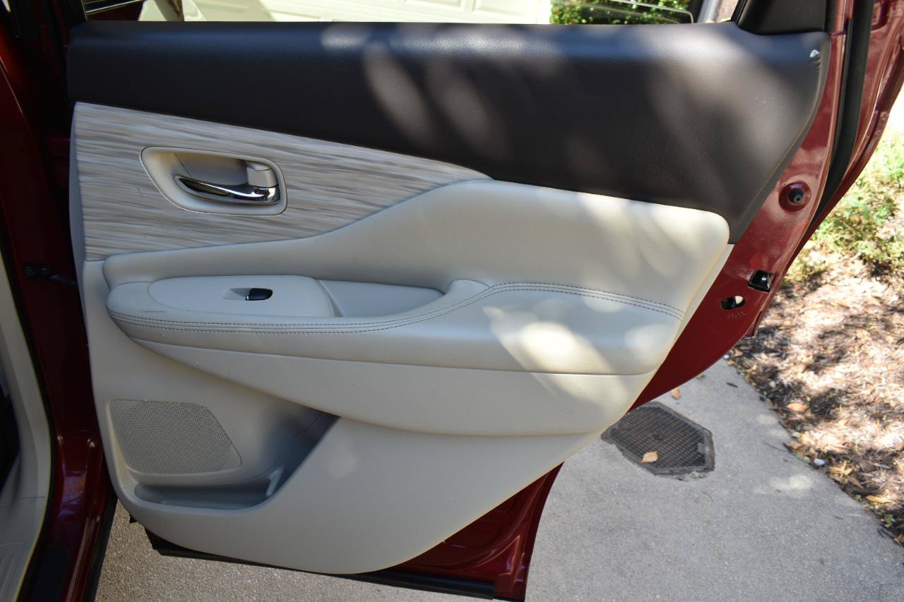 Used 2018 Nissan Murano Platinum AWD/4WD image 36