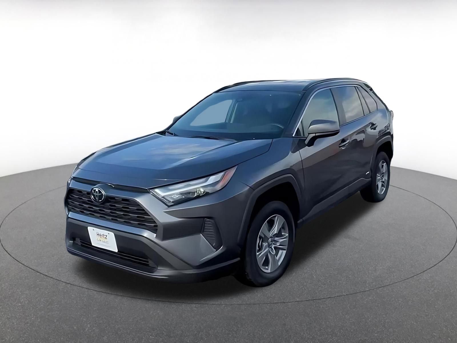 Used 2025 Toyota RAV4 LE image 7
