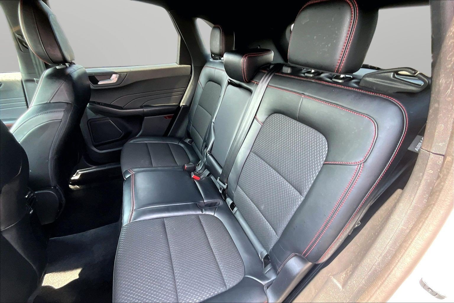 Used 2023 Ford Escape ST-Line w/ Tech Pack #1 AWD/4WD image 18