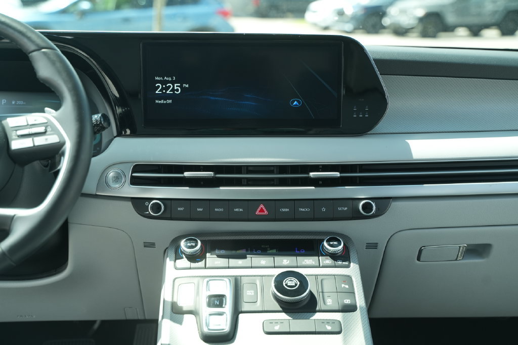 Used 2025 Hyundai Palisade SEL FWD image 32