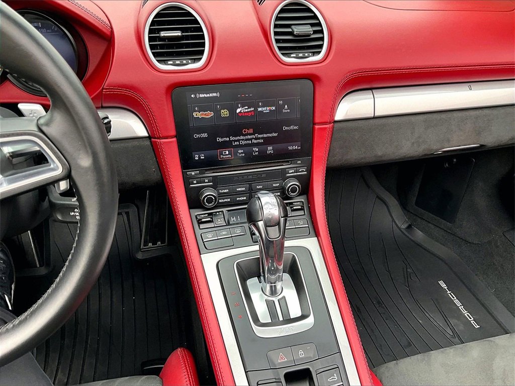 Used 2021 Porsche 718 Boxster Spyder image 16