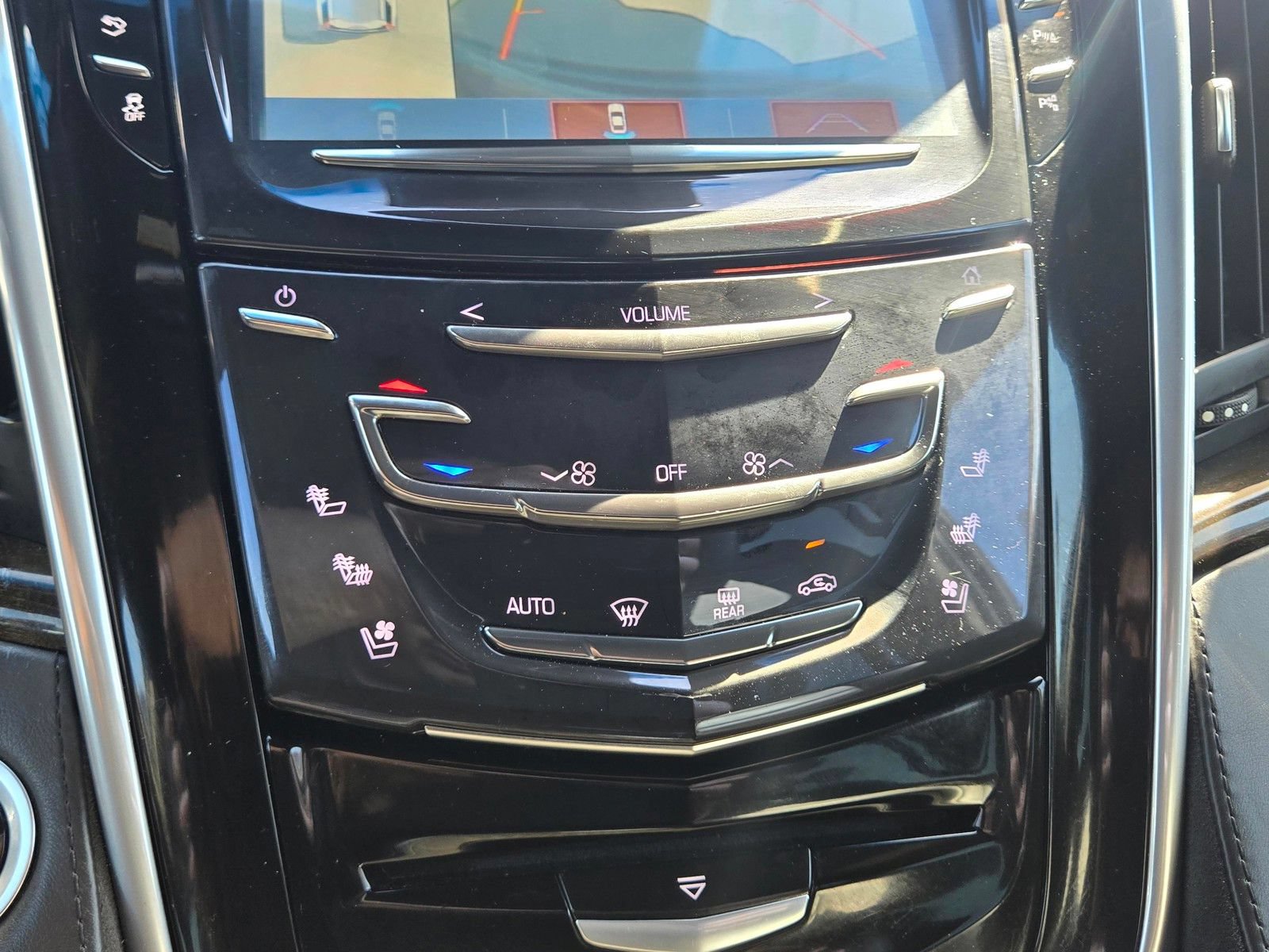 Used 2020 Cadillac Escalade ESV Platinum AWD/4WD image 23