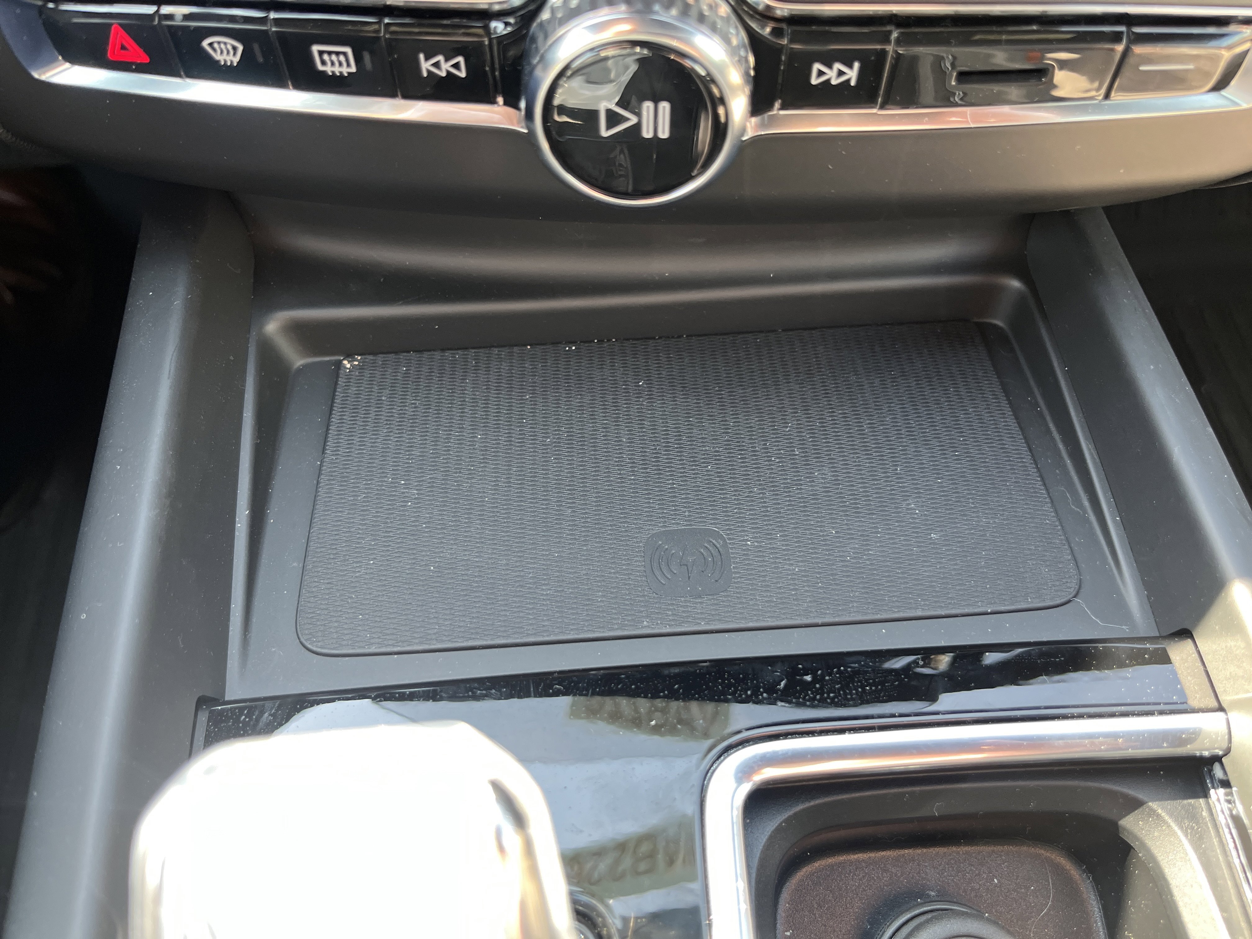 New 2026 Volvo XC60 B5 Plus w/ Protection Package Premier image 16
