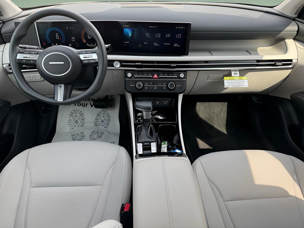 Certified 2025 Hyundai Tucson SE image 19