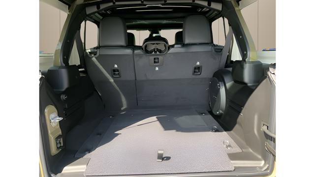 New 2025 Jeep Wrangler Unlimited Rubicon 392 image 14