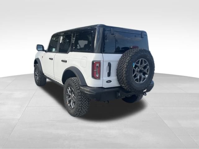 New 2025 Ford Bronco Badlands image 3