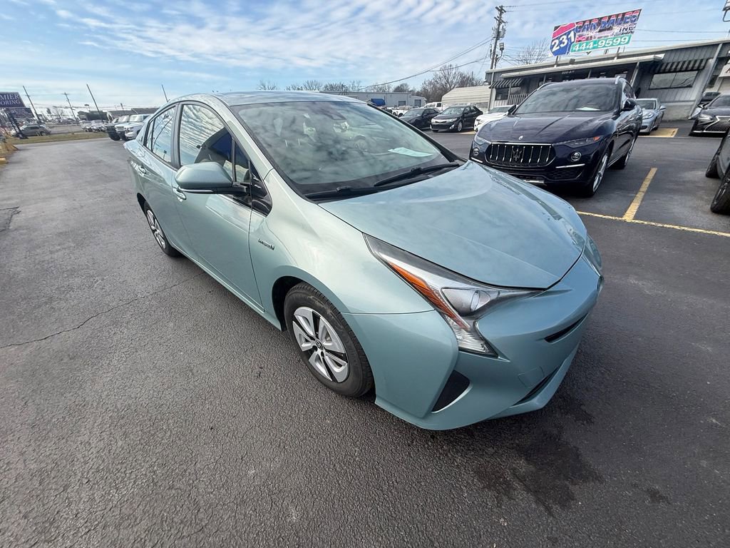 Used 2017 Toyota Prius Three image 1