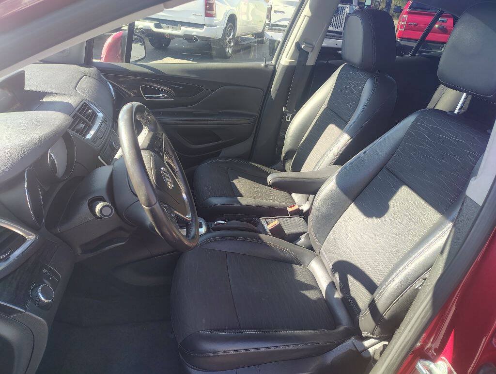 Used 2015 Buick Encore FWD image 23