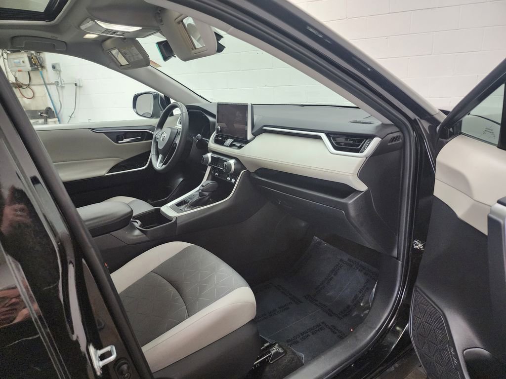 Used 2024 Toyota RAV4 XLE w/ Convenience Package AWD/4WD image 35