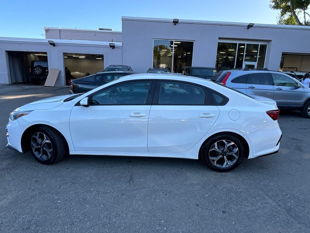 Used 2021 Kia Forte LXS FWD image 3