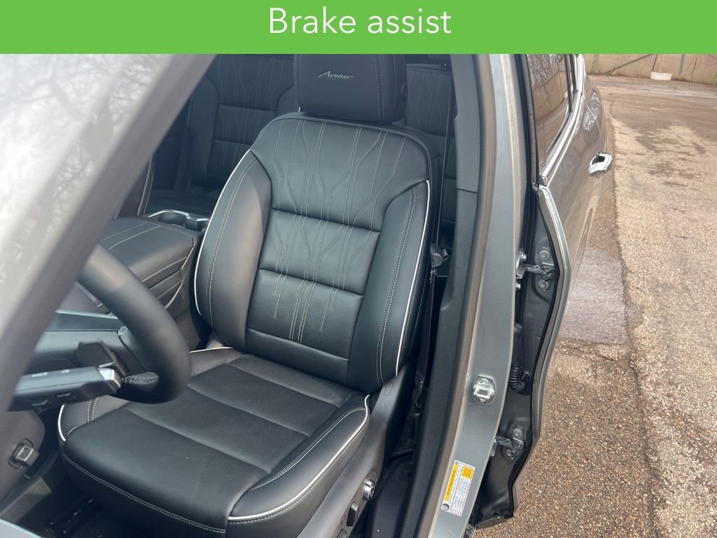 Used 2026 Buick Enclave Avenir w/ Super Cruise Package image 32