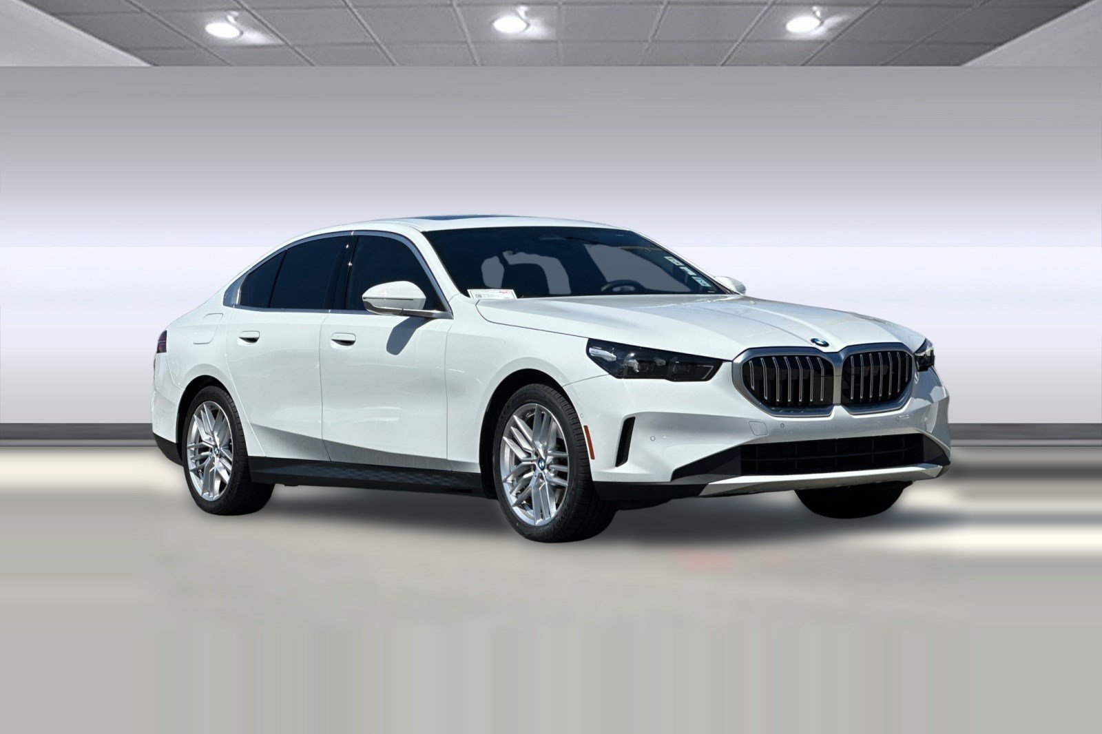 Used 2024 BMW 530i w/ Convenience Package RWD image 7