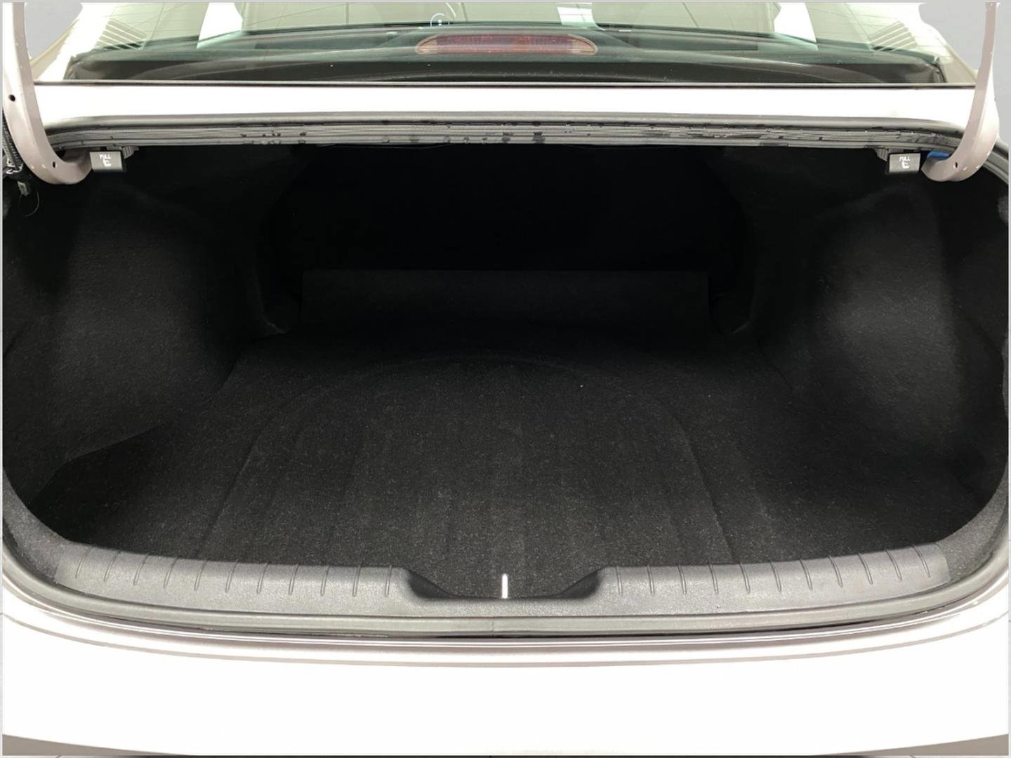 Used 2023 Hyundai Elantra SEL w/ Convenience Package FWD image 5