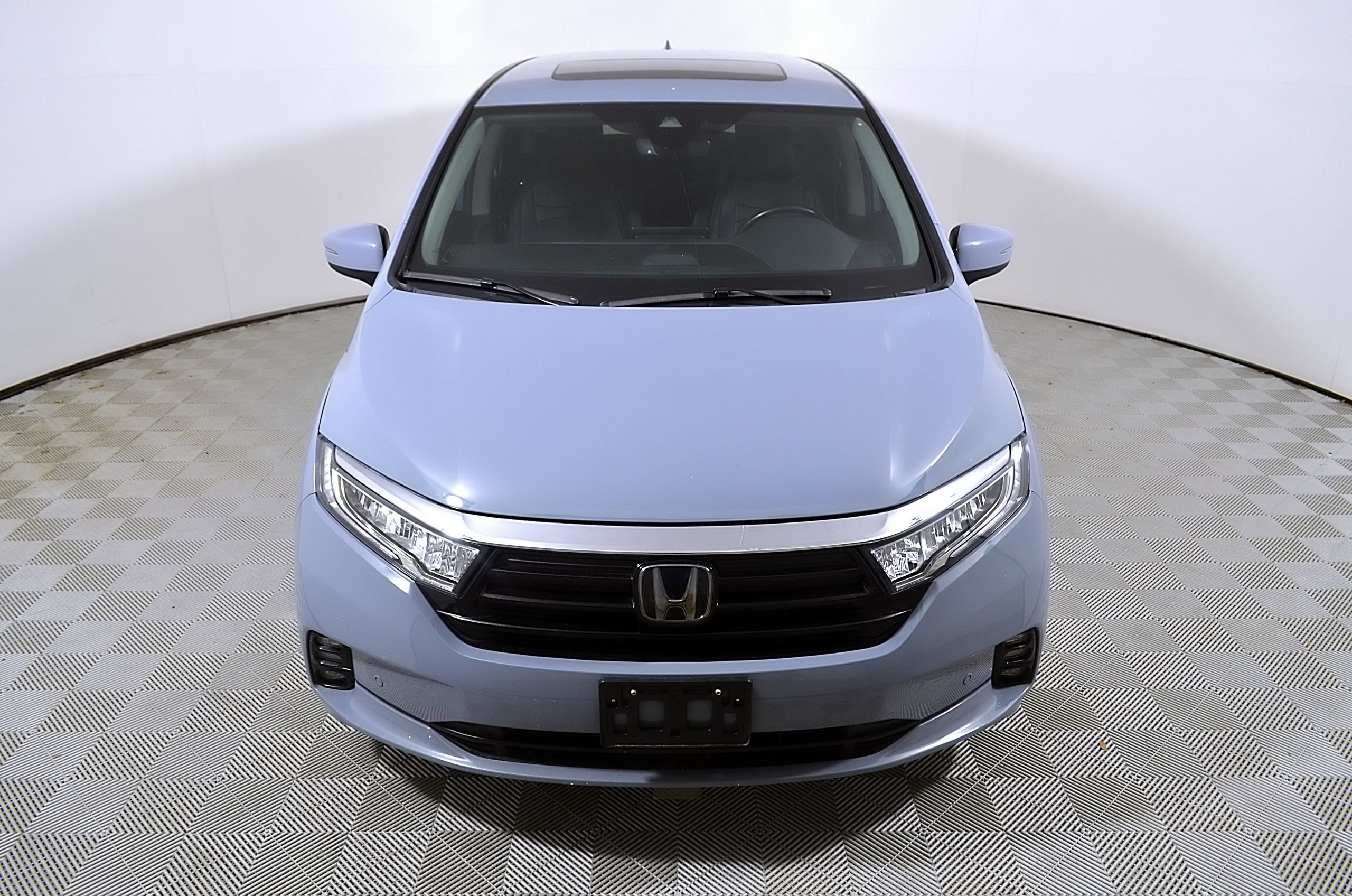 Used 2024 Honda Odyssey Touring image 4