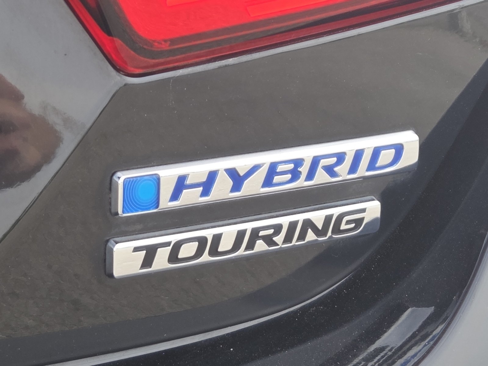 Used 2018 Honda Accord Touring image 10