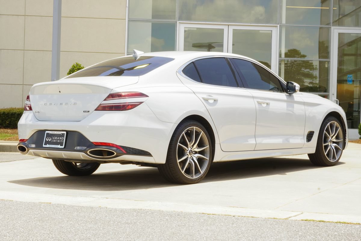 Used 2022 Genesis G70 3.3T RWD image 12