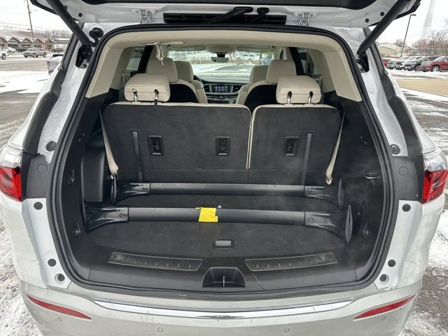 Used 2024 Buick Enclave Essence w/ Experience Buick Package image 18