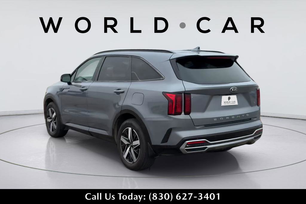 Used 2021 Kia Sorento S w/ Panoramic Sunroof Package image 5