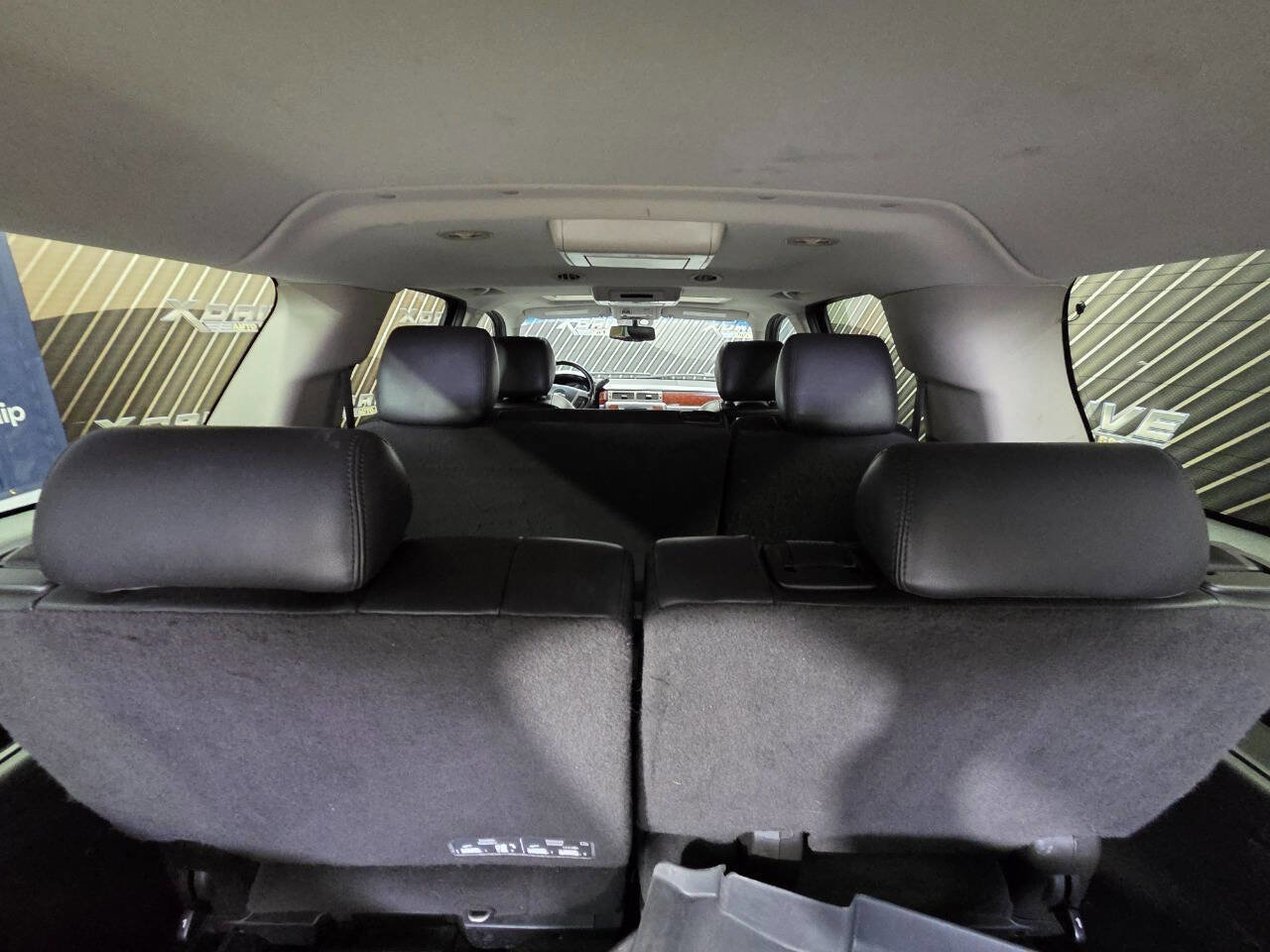 Used 2014 Chevrolet Suburban LT image 32