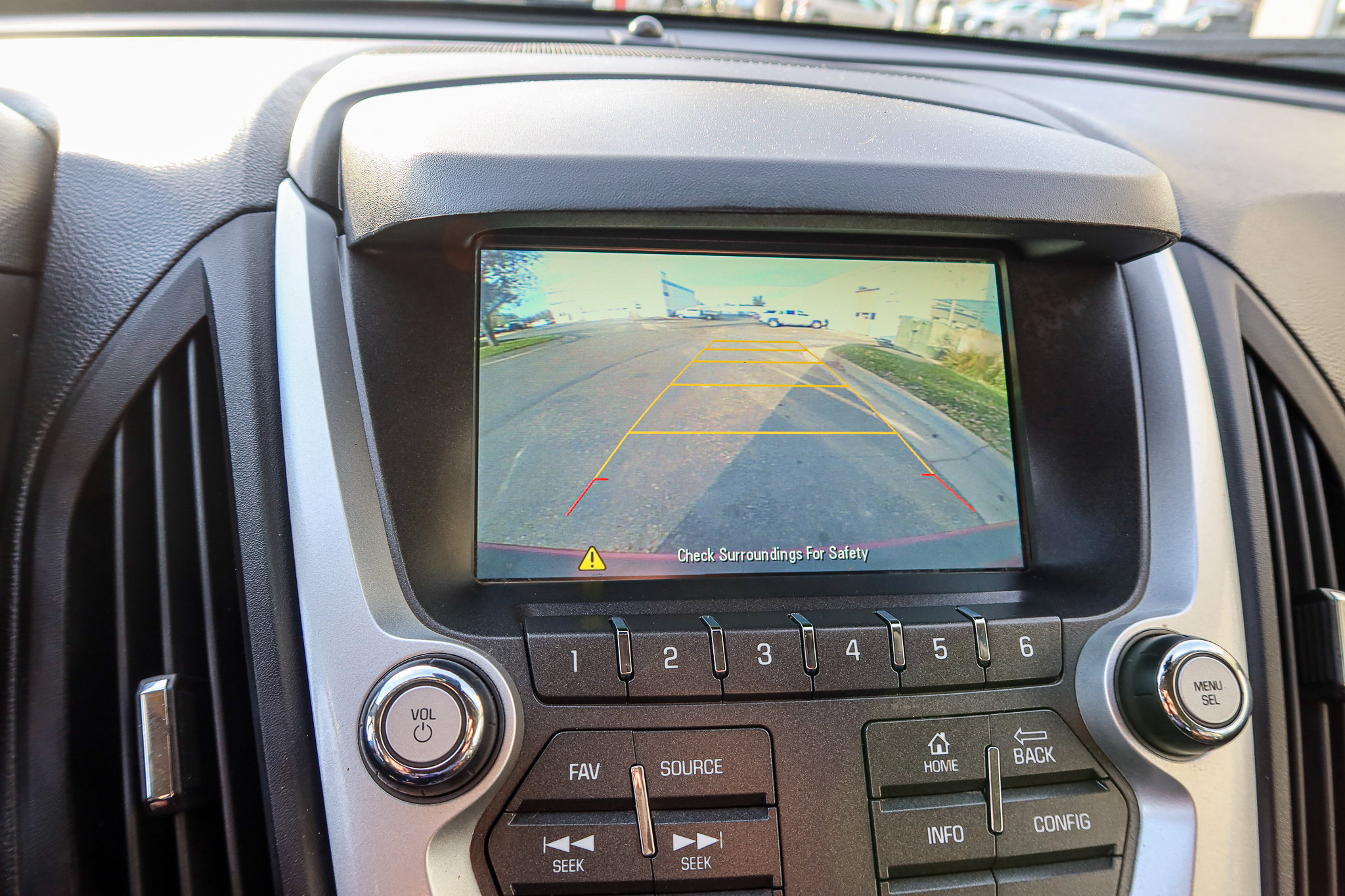 Used 2015 Chevrolet Equinox LT w/ Chrome Appearance Package AWD/4WD image 20