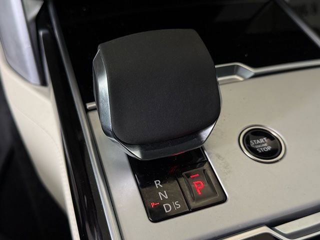 Used 2024 Land Rover Range Rover Autobiography AWD/4WD image 39