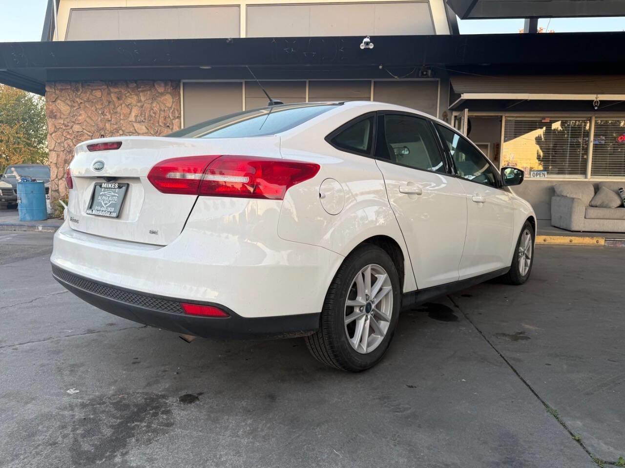 Used 2018 Ford Focus SE image 6