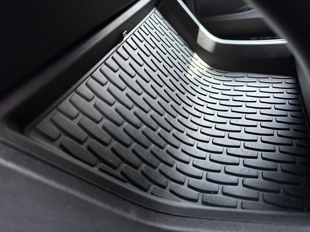 Used 2021 Lincoln Aviator Reserve w/ Equipment Group 201A AWD/4WD image 21