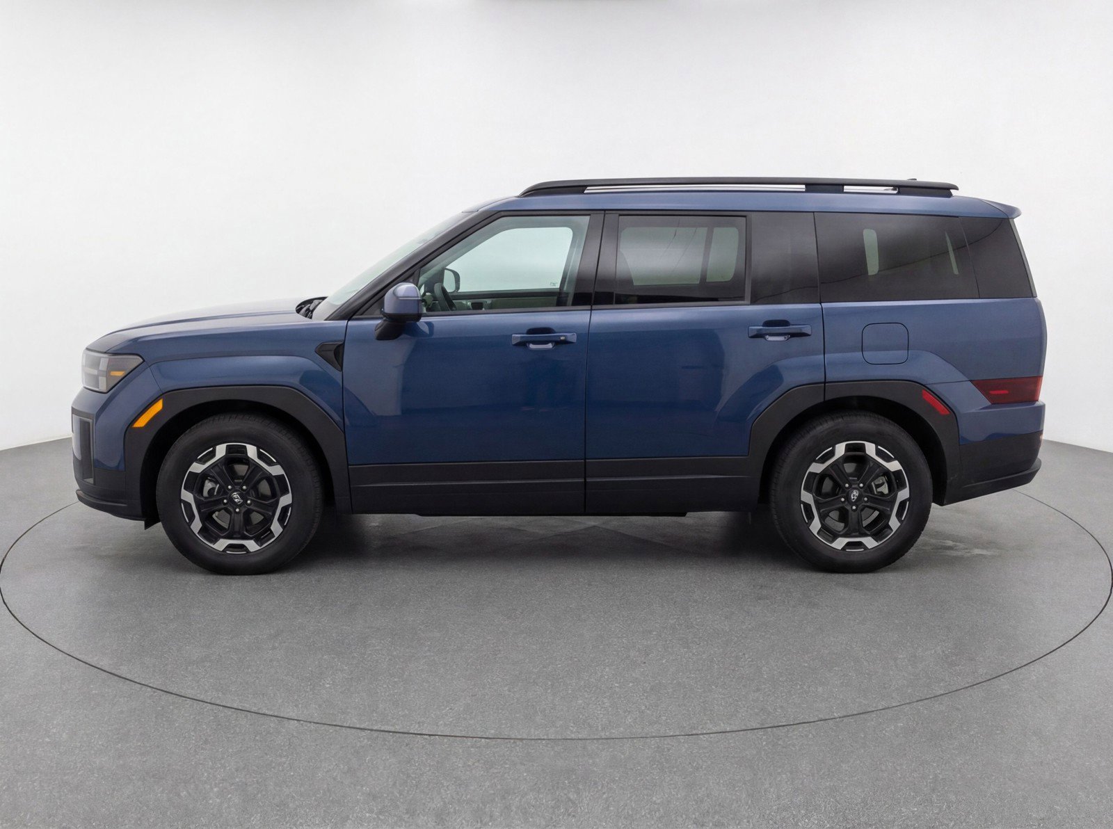 Used 2025 Hyundai Santa Fe SEL image 5