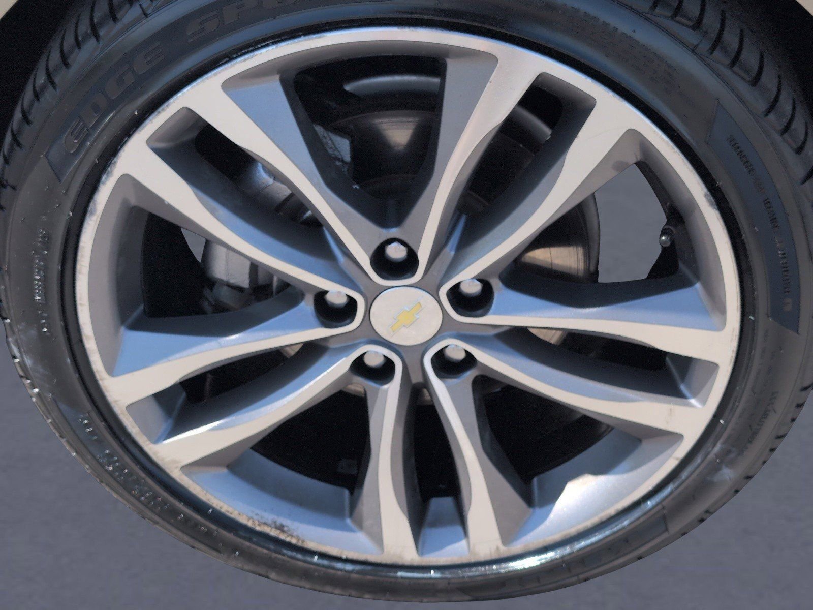 Used 2022 Chevrolet Malibu LT FWD image 36